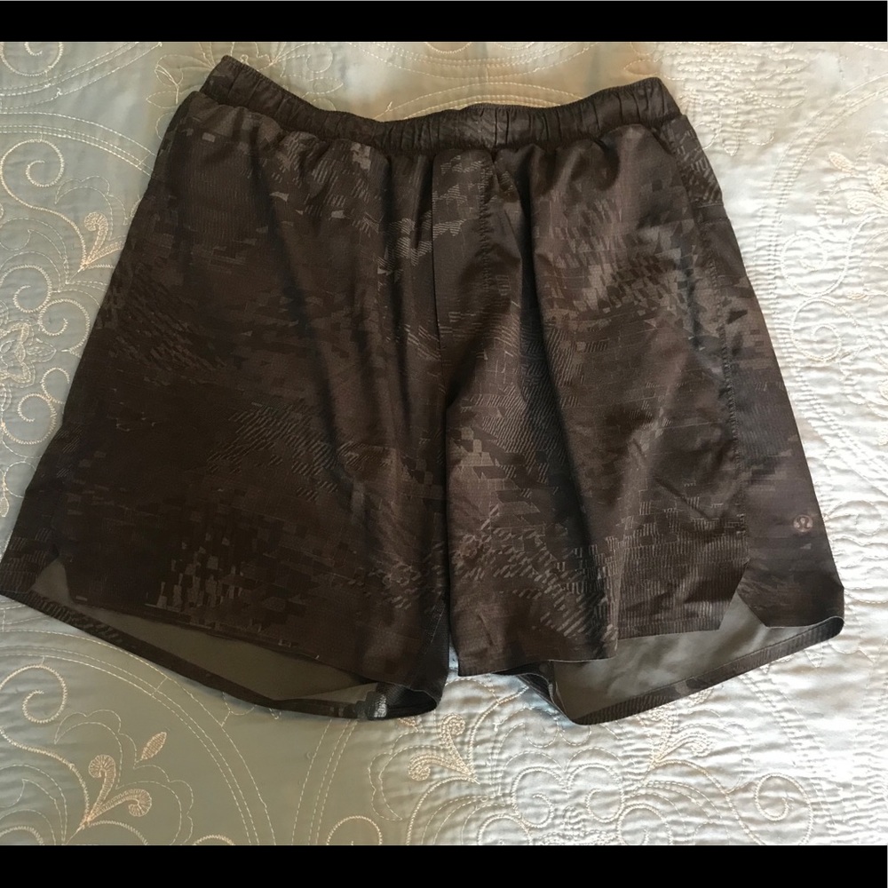Men’s Lululemon shorts.